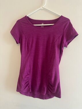 GAIAM Purple Scoop Neck Short Sleeve Top